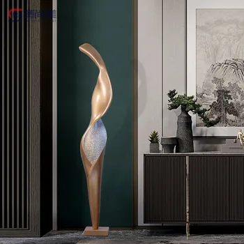 Художественная Скульптура Торшер из смолы Дизайнерская гостиная отеля Выставочный зал Креативное украшение для большого человеческого тела торшер